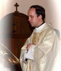 Con La Inmaculada en el cielo